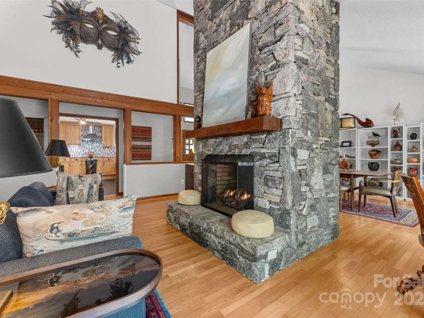 207 Kingfisher Road, Brevard, NC 28712.  MLS# CAR4253015, YatesRealty ID 10831. 
