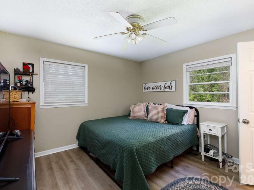 2640 Meadow Lark Lane, Gastonia, NC 28056.  MLS# CAR4364161, YatesRealty ID 10832. Primary
