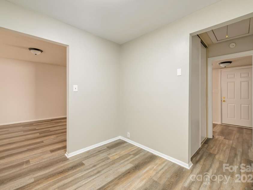 7129 Stonington Lane, Charlotte, NC 28227.  MLS# CAR4254773, YatesRealty ID 10834. 