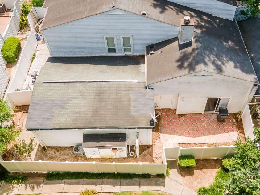 7129 Stonington Lane, Charlotte, NC 28227.  MLS# CAR4254773, YatesRealty ID 10834. 