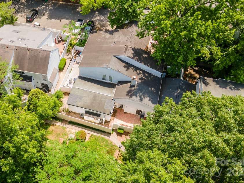 7129 Stonington Lane, Charlotte, NC 28227.  MLS# CAR4254773, YatesRealty ID 10834. 