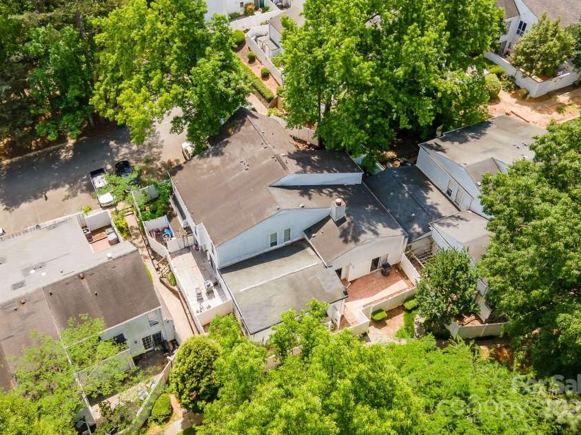 7129 Stonington Lane, Charlotte, NC 28227.  MLS# CAR4254773, YatesRealty ID 10834. 