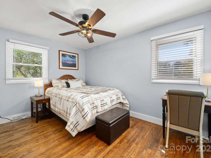 482 Gorman Bridge Road, Asheville, NC 28806.  MLS# CAR4179429, YatesRealty ID 10835. 