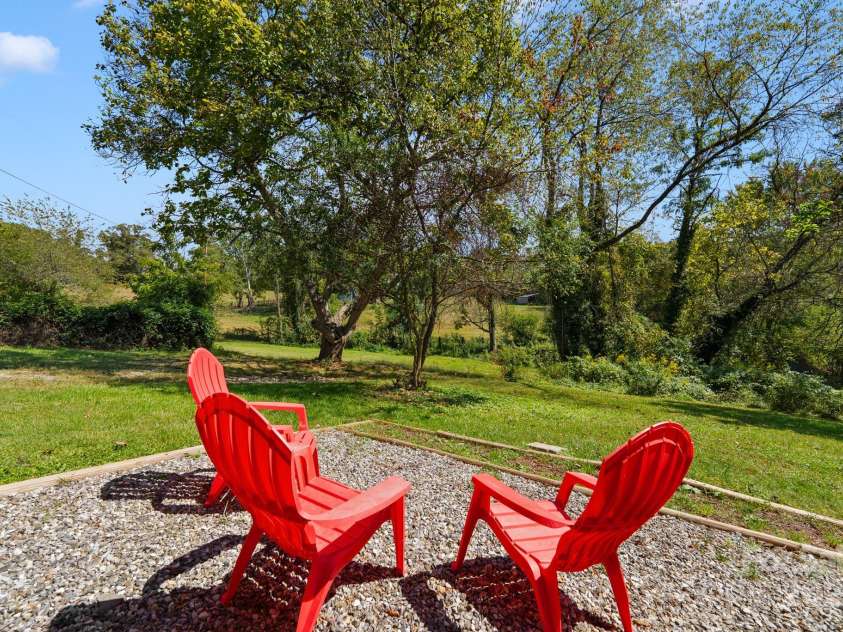 482 Gorman Bridge Road, Asheville, NC 28806.  MLS# CAR4179429, YatesRealty ID 10835. 