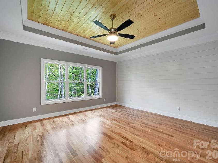 86 Isuhdavga Court, Brevard, NC 28712.  MLS# CAR4296692, YatesRealty ID 10835. 
