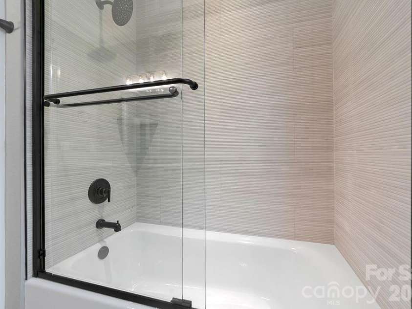 86 Isuhdavga Court, Brevard, NC 28712.  MLS# CAR4296692, YatesRealty ID 10835. 
