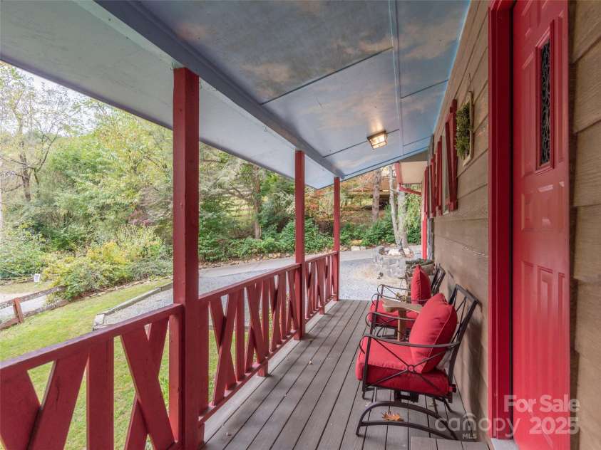 3834 Panther Creek Road, Clyde, NC 28721.  MLS# CAR4197369, YatesRealty ID 10836. 