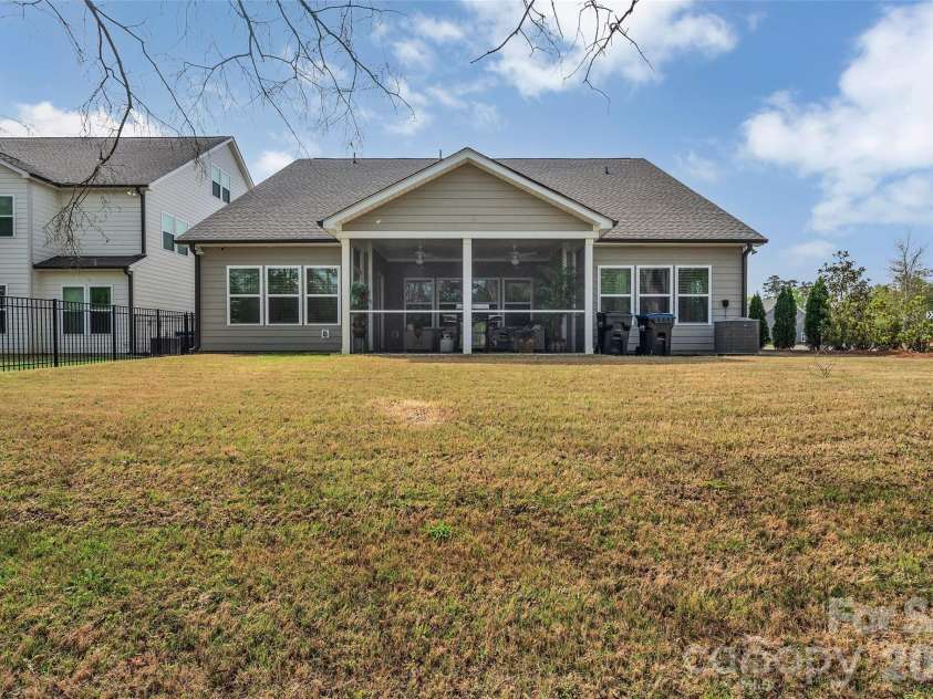 1406 Links Crossing Drive, Monroe, NC 28112.  MLS# CAR4368113, YatesRealty ID 10837. 