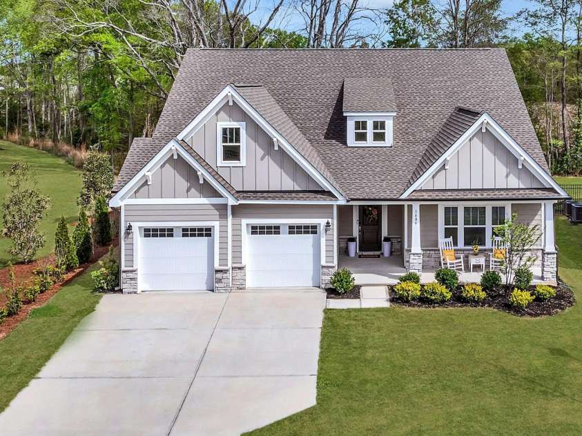 1406 Links Crossing Drive, Monroe, NC 28112.  MLS# CAR4368113, YatesRealty ID 10837. Corner Lot