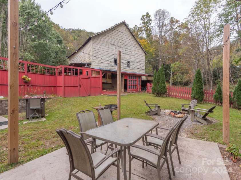 3834 & 3838 Panther Creek Road, Clyde, NC 28721.  MLS# CAR4193376, YatesRealty ID 10837. 
