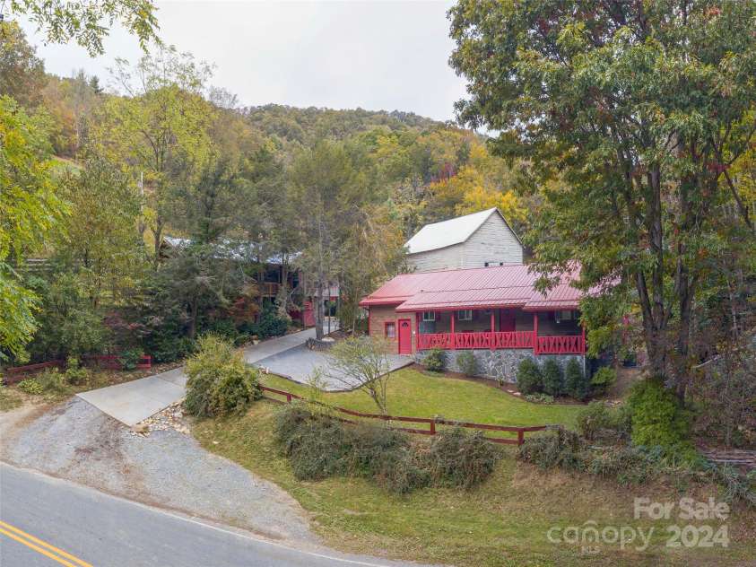 3834 & 3838 Panther Creek Road, Clyde, NC 28721.  MLS# CAR4193376, YatesRealty ID 10837. 