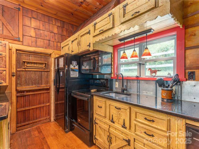 3838 Panther Creek Road, Clyde, NC 28721.  MLS# CAR4197361, YatesRealty ID 10838. 