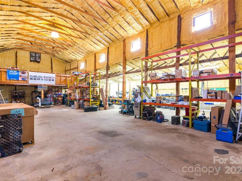 1137 Saunders Road, Franklin, NC 28734.  MLS# CAR4327075, YatesRealty ID 1084. 