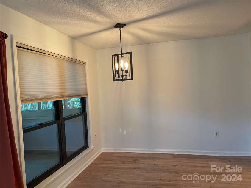7201 Winery Lane, Charlotte, NC 28227.  MLS# CAR4174403, YatesRealty ID 1084. Dining Area