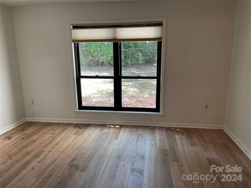 7201 Winery Lane, Charlotte, NC 28227.  MLS# CAR4174403, YatesRealty ID 1084. Main Bedroom