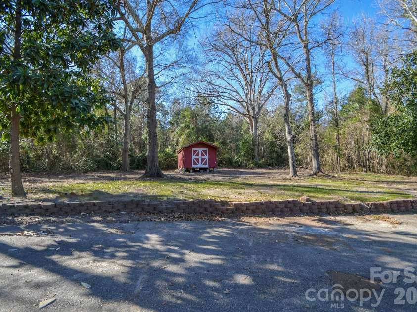 280 NC 742 Highway, Wadesboro, NC 28170.  MLS# CAR4337124, YatesRealty ID 10840. 