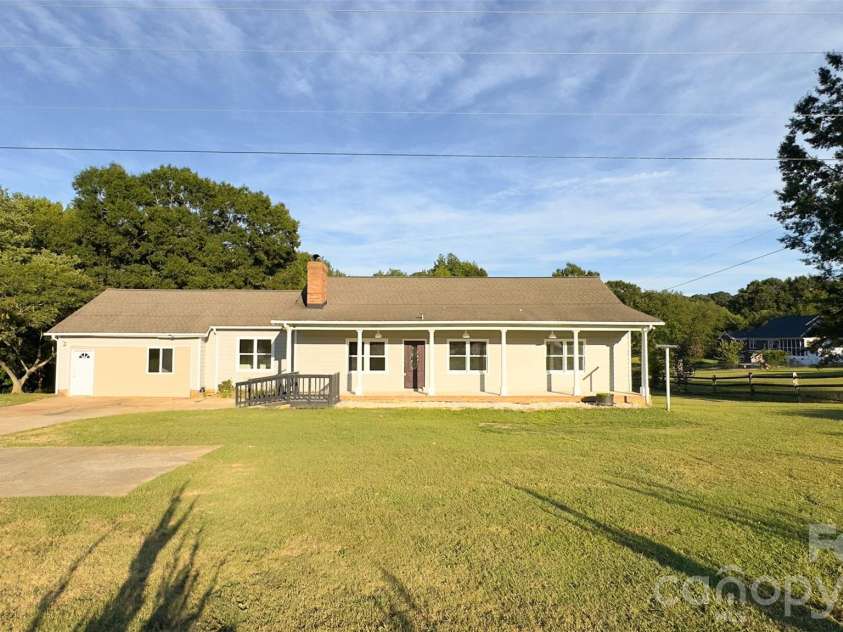 3014 Morgan Mill Road, Monroe, NC 28110.  MLS# CAR4368018, YatesRealty ID 10841. 