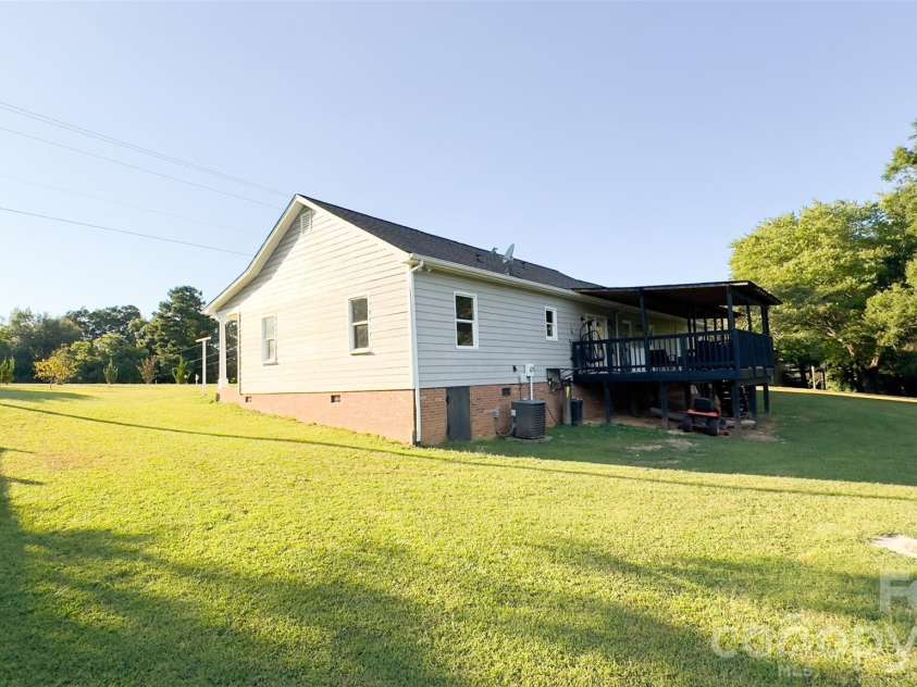 3014 Morgan Mill Road, Monroe, NC 28110.  MLS# CAR4368018, YatesRealty ID 10841. 