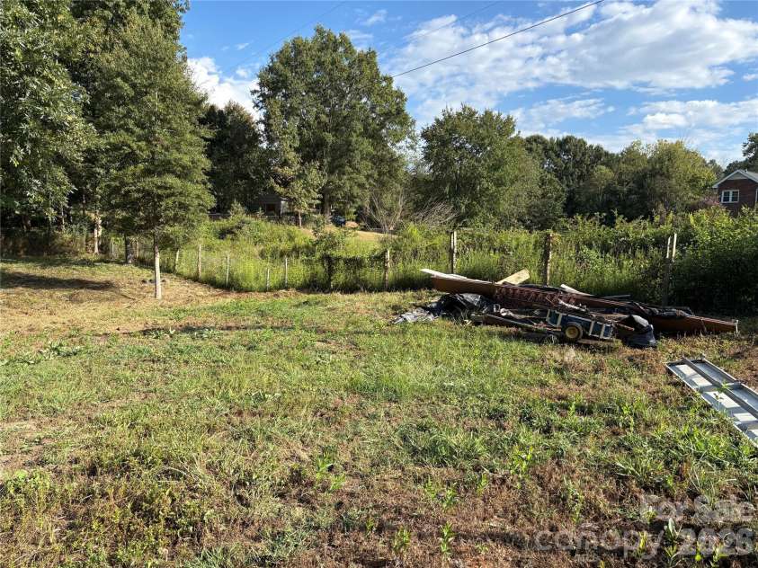 3014 Morgan Mill Road, Monroe, NC 28110.  MLS# CAR4368018, YatesRealty ID 10841. 