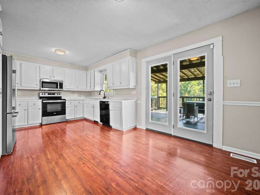 3014 Morgan Mill Road, Monroe, NC 28110.  MLS# CAR4420154, YatesRealty ID 10841. 
