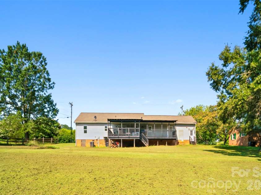 3014 Morgan Mill Road, Monroe, NC 28110.  MLS# CAR4420154, YatesRealty ID 10841. 