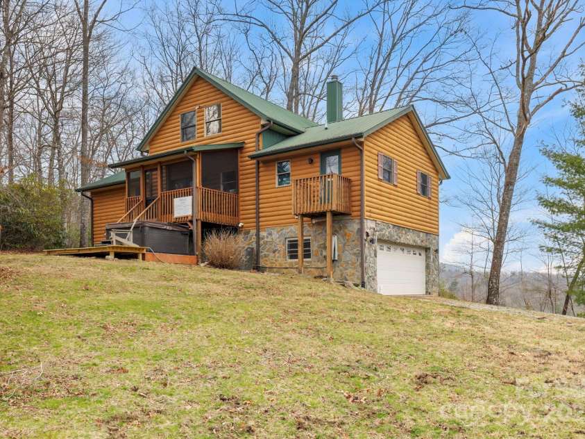 6500 Silversteen Road, Lake Toxaway, NC 28747.  MLS# CAR4238151, YatesRealty ID 10841. 