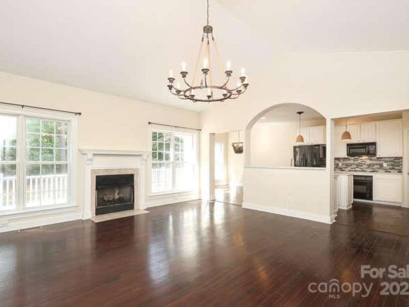 2587 Penngate Drive, Sherrills Ford, NC 28673.  MLS# CAR4301154, YatesRealty ID 10842. 