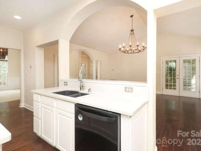 2587 Penngate Drive, Sherrills Ford, NC 28673.  MLS# CAR4301154, YatesRealty ID 10842. 