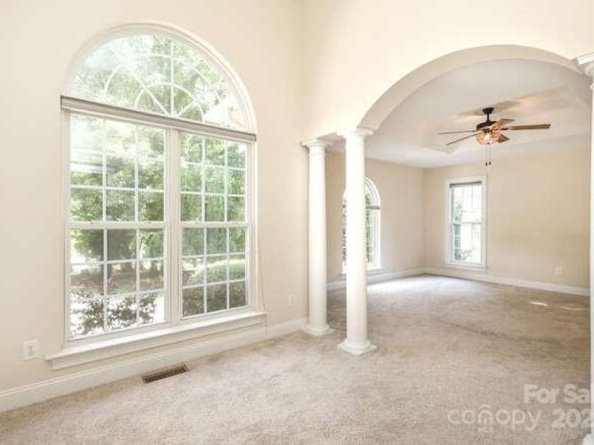 2587 Penngate Drive, Sherrills Ford, NC 28673.  MLS# CAR4301154, YatesRealty ID 10842. 