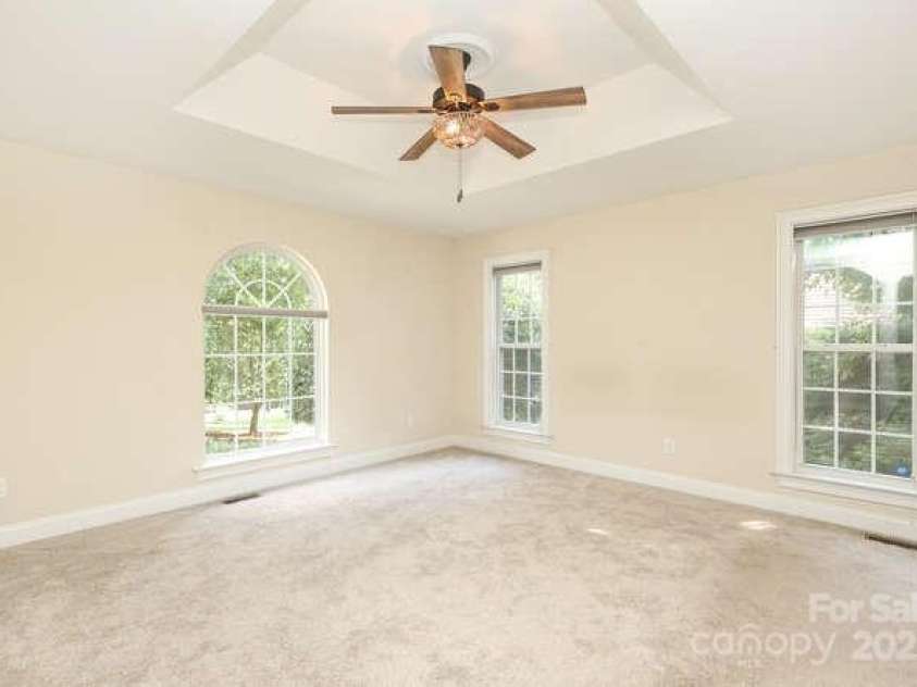 2587 Penngate Drive, Sherrills Ford, NC 28673.  MLS# CAR4301154, YatesRealty ID 10842. 