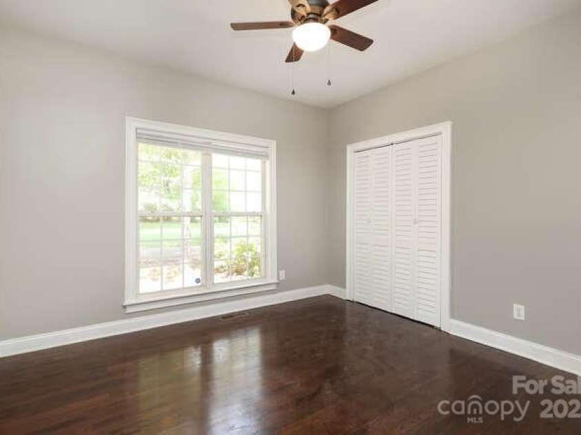 2587 Penngate Drive, Sherrills Ford, NC 28673.  MLS# CAR4301154, YatesRealty ID 10842. 