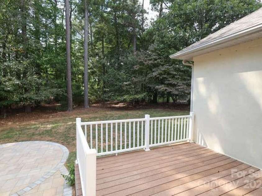 2587 Penngate Drive, Sherrills Ford, NC 28673.  MLS# CAR4301154, YatesRealty ID 10842. 