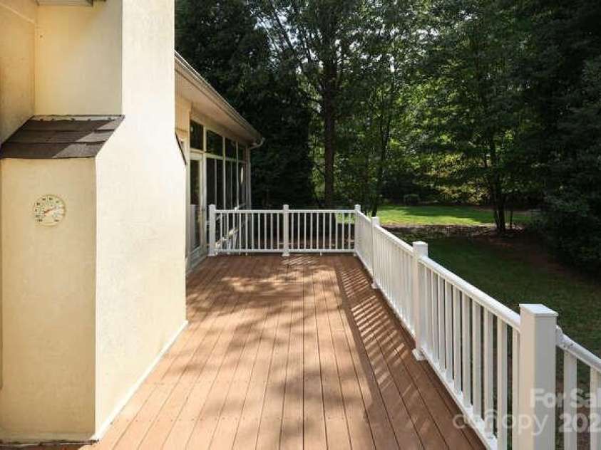 2587 Penngate Drive, Sherrills Ford, NC 28673.  MLS# CAR4301154, YatesRealty ID 10842. 