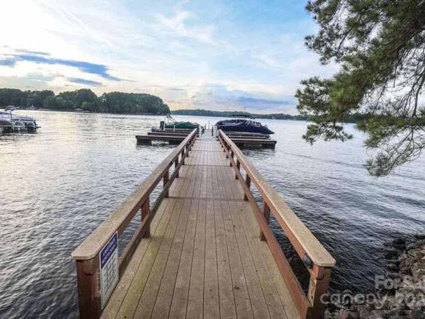 2587 Penngate Drive, Sherrills Ford, NC 28673.  MLS# CAR4301154, YatesRealty ID 10842. 