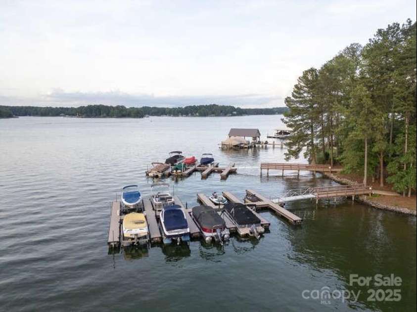 2587 Penngate Drive, Sherrills Ford, NC 28673.  MLS# CAR4301154, YatesRealty ID 10842. 