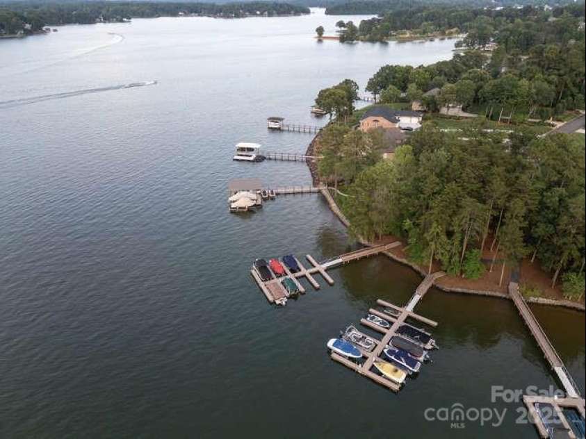 2587 Penngate Drive, Sherrills Ford, NC 28673.  MLS# CAR4301154, YatesRealty ID 10842. 