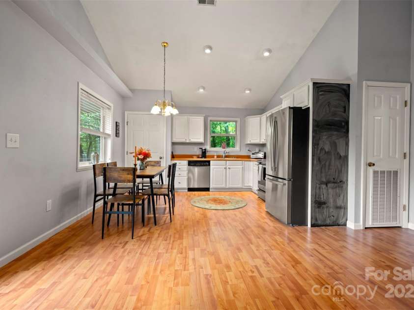 264 Oriole Drive, Lake Lure, NC 28746.  MLS# CAR4282998, YatesRealty ID 10842. 