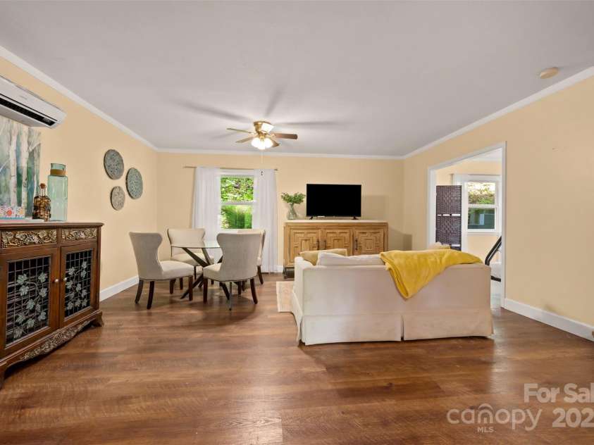 264 Oriole Drive, Lake Lure, NC 28746.  MLS# CAR4282998, YatesRealty ID 10842. 