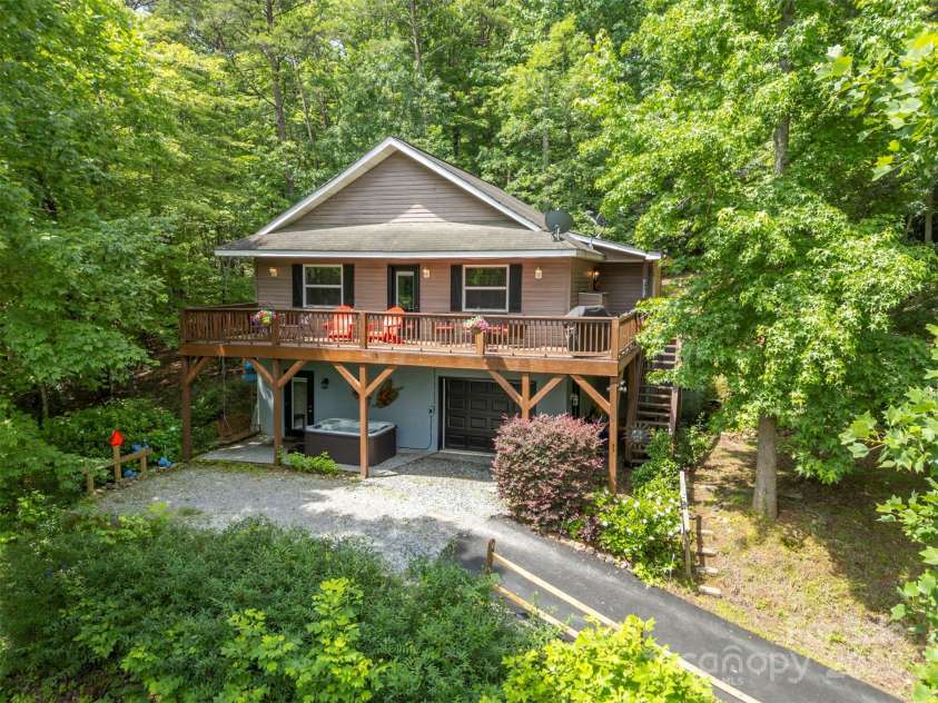 264 Oriole Drive, Lake Lure, NC 28746.  MLS# CAR4282998, YatesRealty ID 10842. 