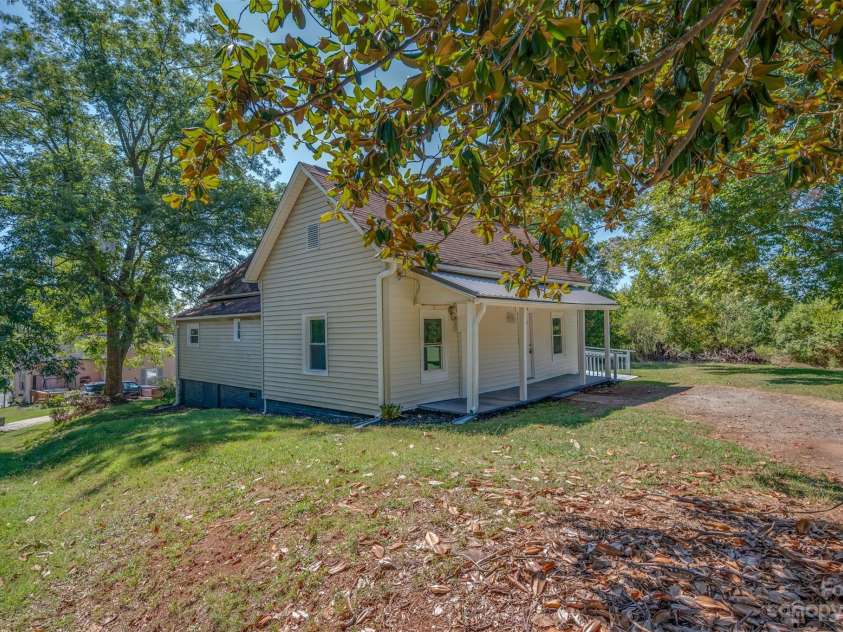 164 Old Church Street, Mooresboro, NC 28114.  MLS# CAR4074303, YatesRealty ID 10843. 