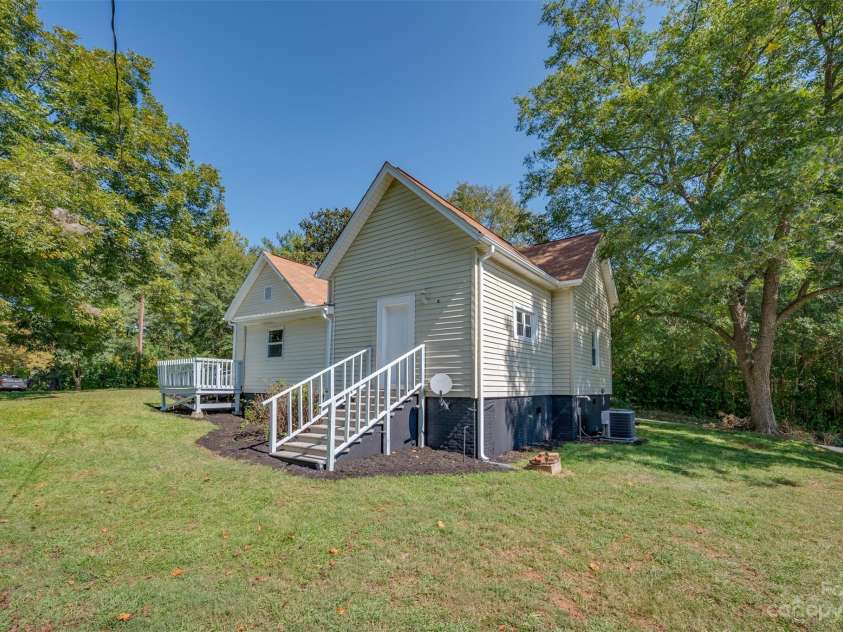 164 Old Church Street, Mooresboro, NC 28114.  MLS# CAR4074303, YatesRealty ID 10843. 