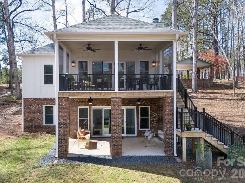 689 Emerald Shores Road, Mount Gilead, NC 27306.  MLS# CAR4361296, YatesRealty ID 10843. 