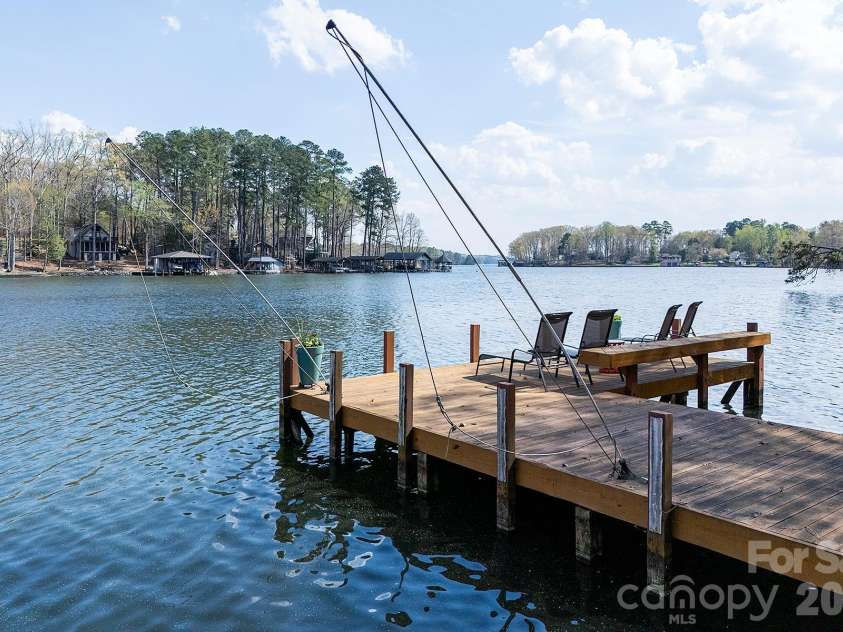 689 Emerald Shores Road, Mount Gilead, NC 27306.  MLS# CAR4361296, YatesRealty ID 10843. 