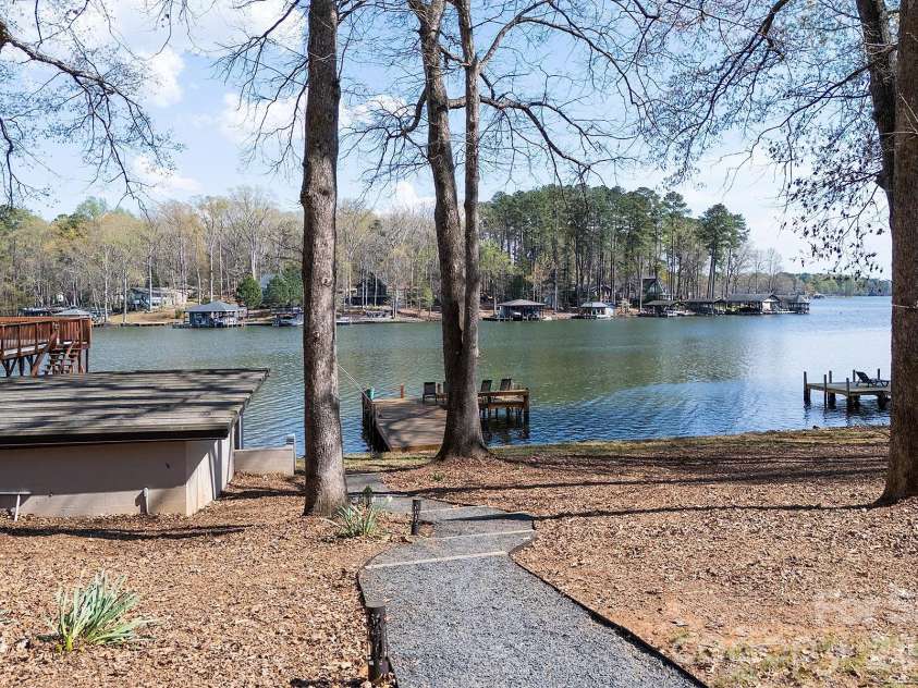 689 Emerald Shores Road, Mount Gilead, NC 27306.  MLS# CAR4361296, YatesRealty ID 10843. 