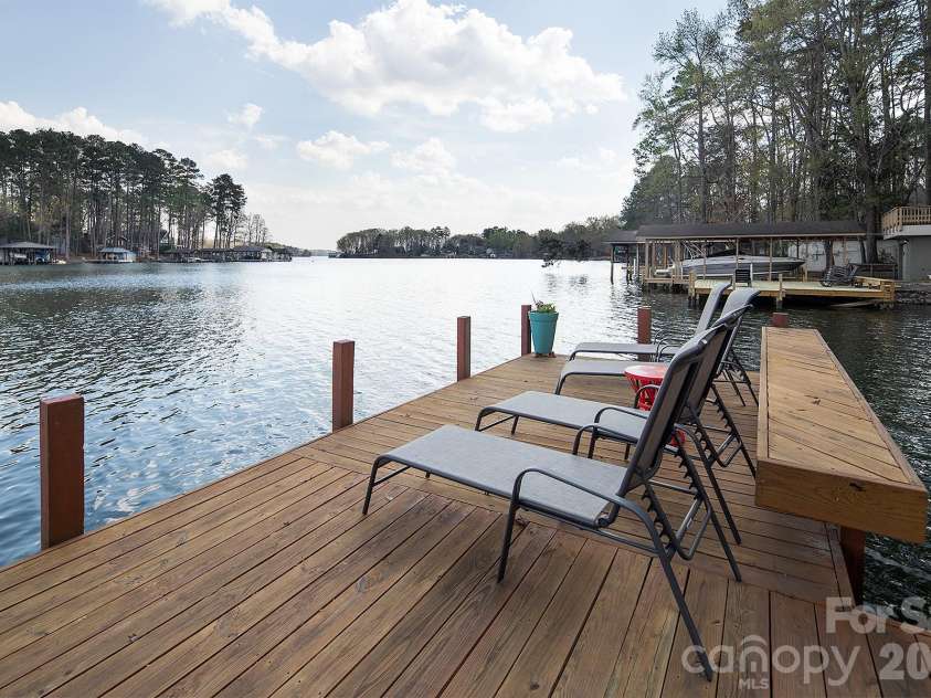 689 Emerald Shores Road, Mount Gilead, NC 27306.  MLS# CAR4361296, YatesRealty ID 10843. 