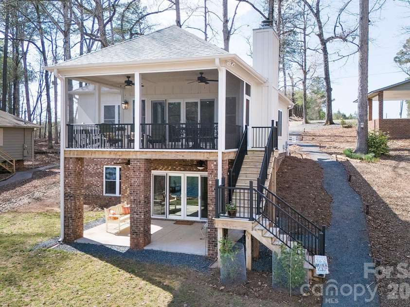 689 Emerald Shores Road, Mount Gilead, NC 27306.  MLS# CAR4361296, YatesRealty ID 10843. 