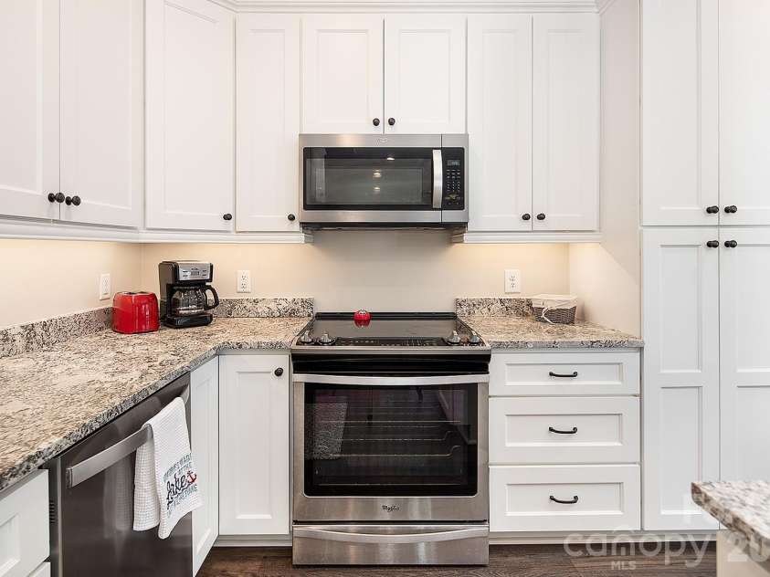 689 Emerald Shores Road, Mount Gilead, NC 27306.  MLS# CAR4361296, YatesRealty ID 10843. 