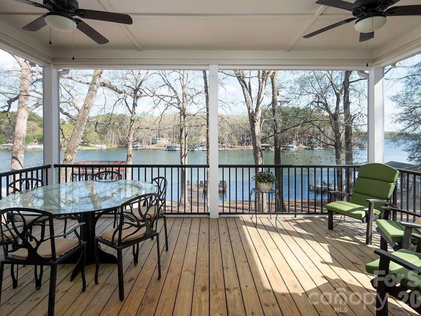 689 Emerald Shores Road, Mount Gilead, NC 27306.  MLS# CAR4361296, YatesRealty ID 10843. 