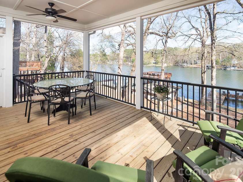 689 Emerald Shores Road, Mount Gilead, NC 27306.  MLS# CAR4361296, YatesRealty ID 10843. 