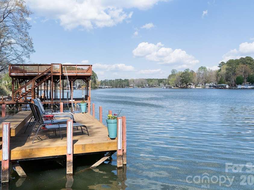 689 Emerald Shores Road, Mount Gilead, NC 27306.  MLS# CAR4361296, YatesRealty ID 10843. 